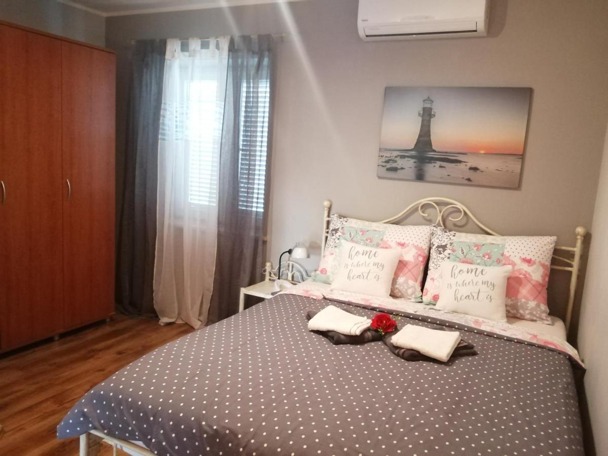 Apartments Sven-Marino Poreč Eksteriør bilde
