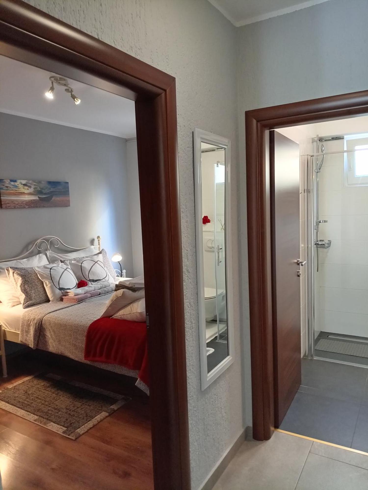 Apartments Sven-Marino Poreč Eksteriør bilde