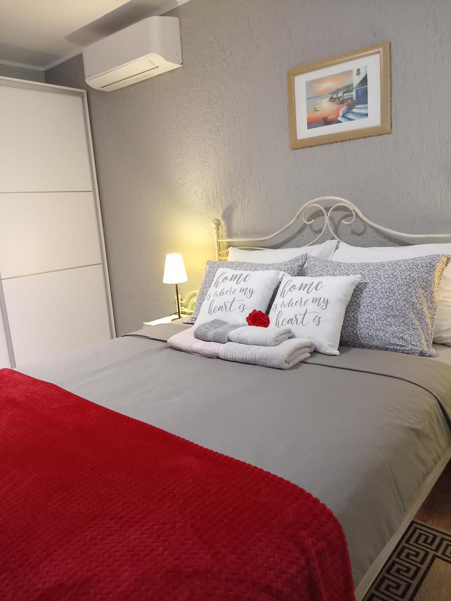Apartments Sven-Marino Poreč Eksteriør bilde