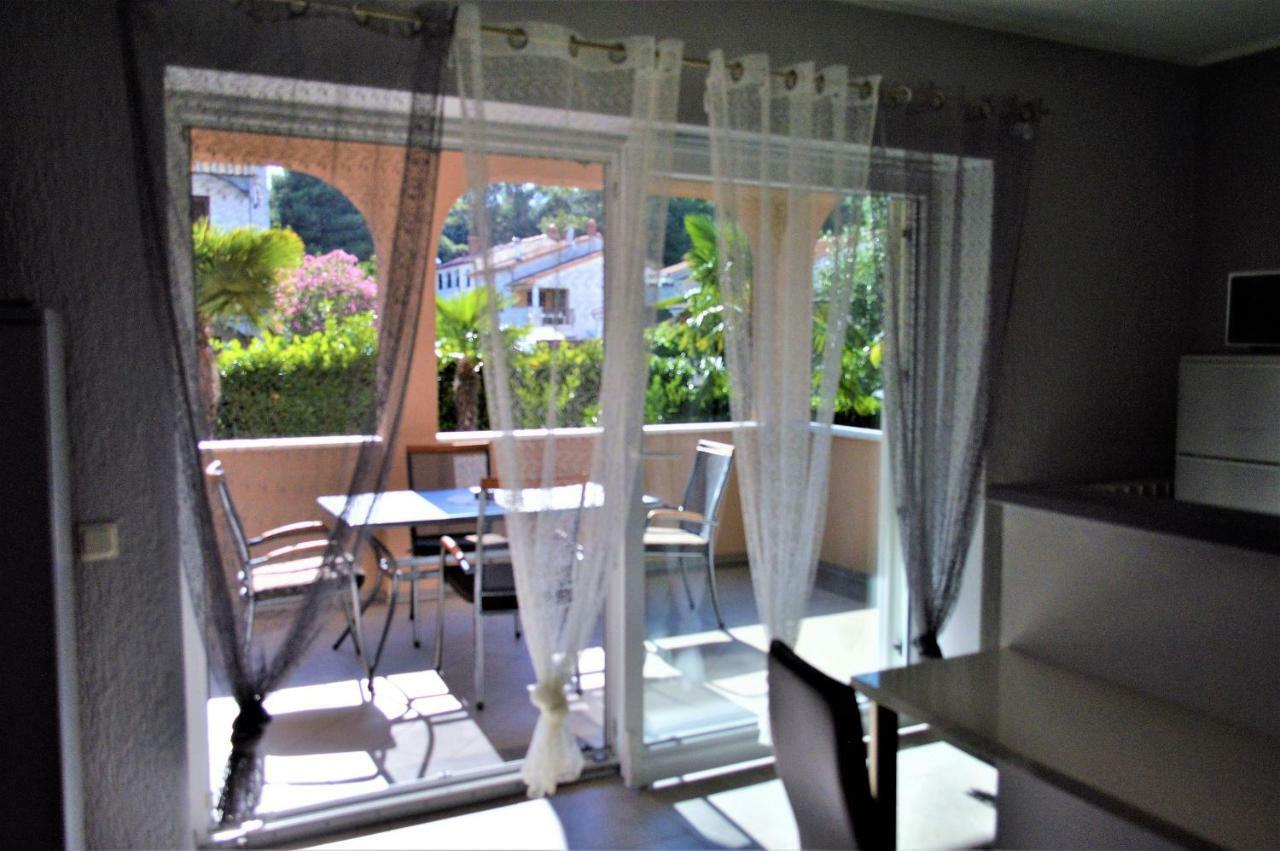 Apartments Sven-Marino Poreč Eksteriør bilde